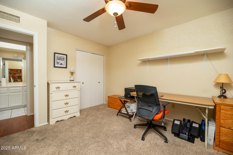 629 E Jeffrey Ave (41)