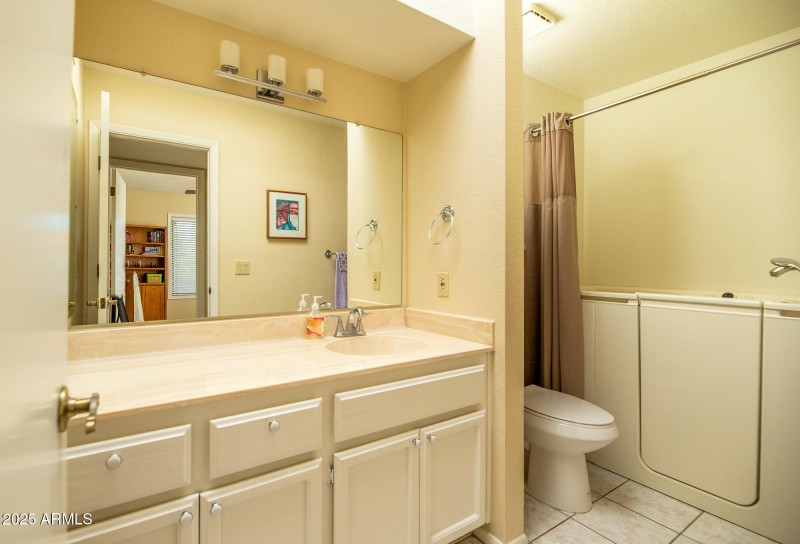 629 E Jeffrey Ave (43)