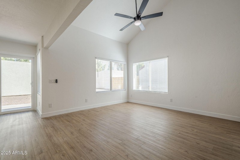 12-web-or-mls-Horne-12