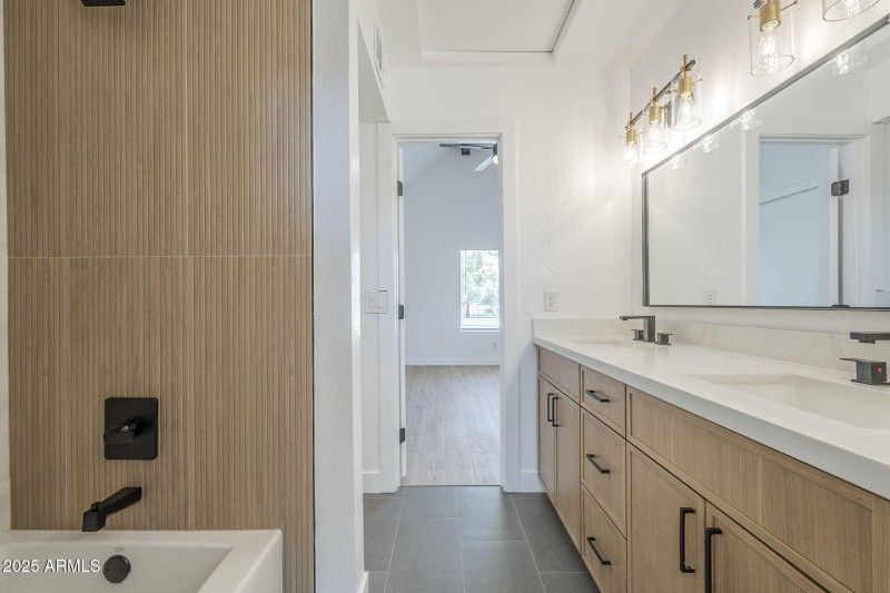 29-web-or-mls-Horne-29