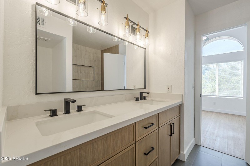 33-web-or-mls-Horne-33