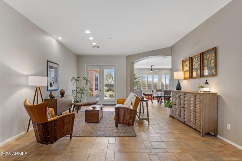 41646 N EMERALD LAKE DR