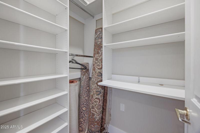 41646 N EMERALD LAKE DR