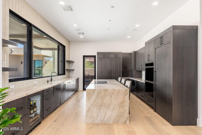 10160 E Saddle Horn Trl