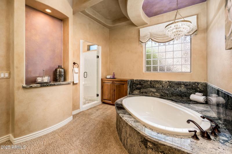 Separate Tub & Shower