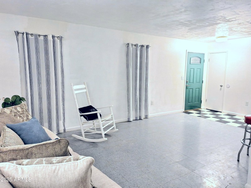 Front Door/Entrance
