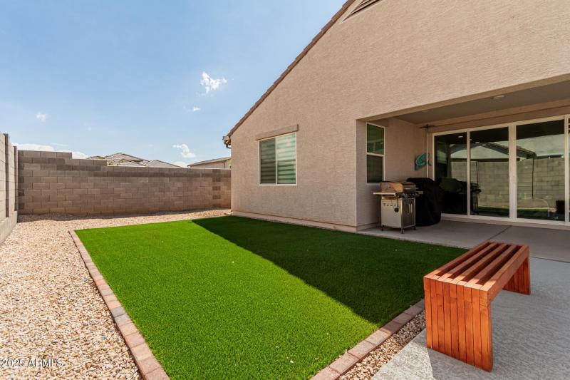 37 - Meadowridge 1194