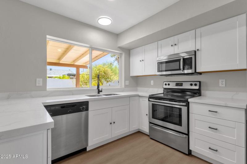 10-web-or-mls-4309-e-alta-mesa-ave