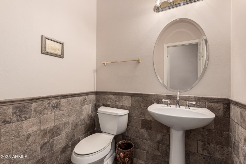 1/2 bath