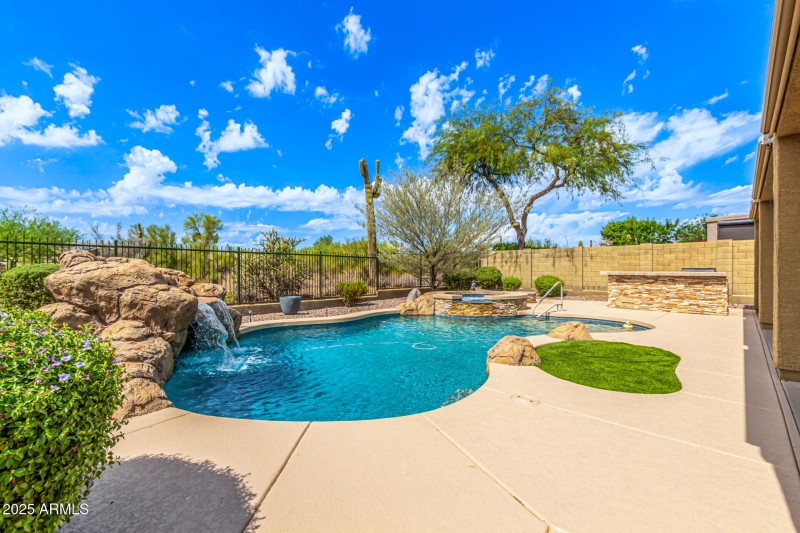 Amazing pool