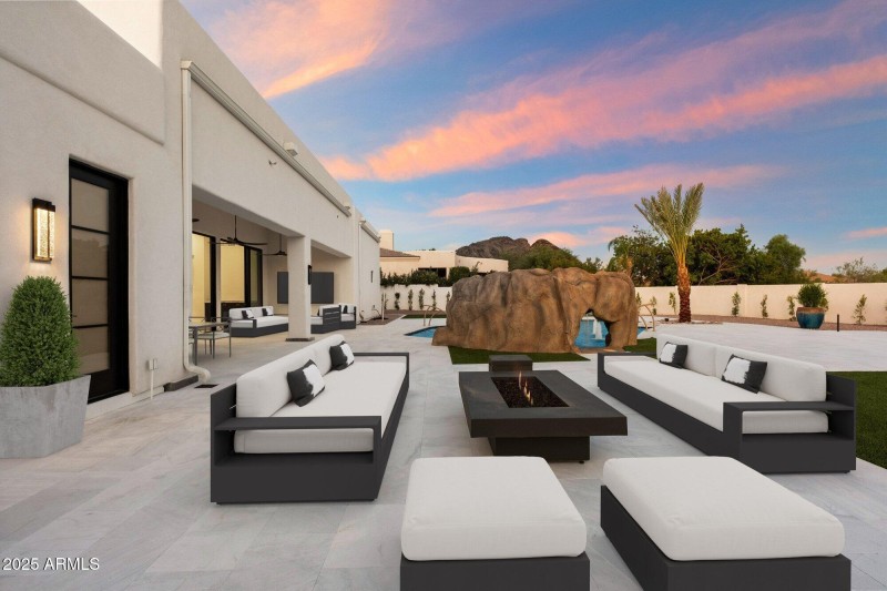 Virtually Staged 7.png