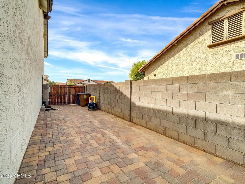 086-21930 E Tierra Grande Court-86