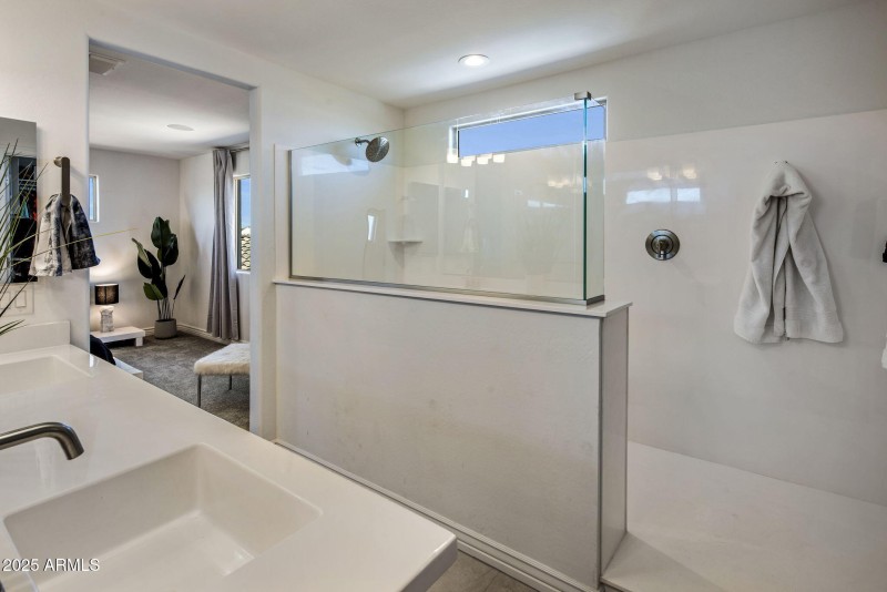 22-web-or-mls-D46A6744 copy