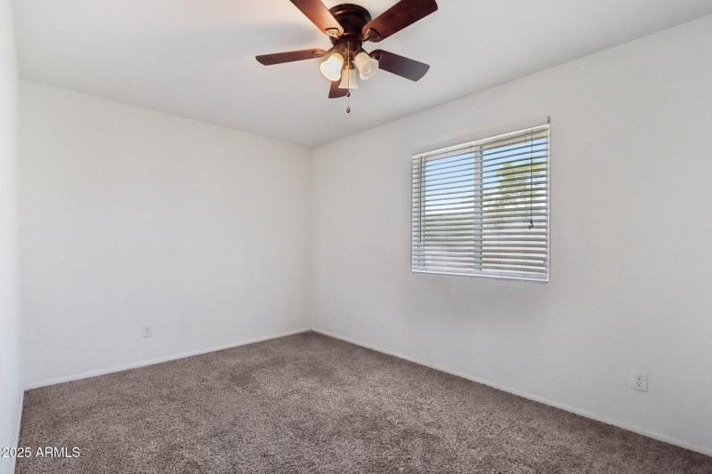 17-web-or-mls-E Duncan St-S2509-017