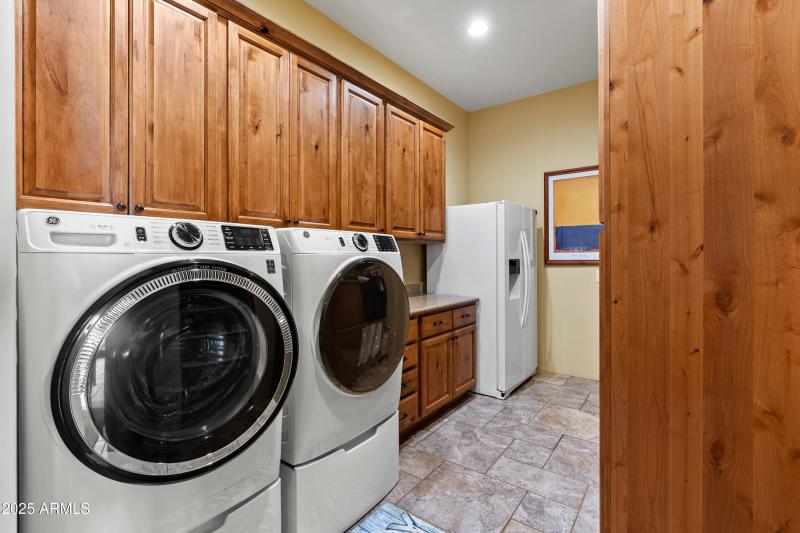 020_Laundry Room