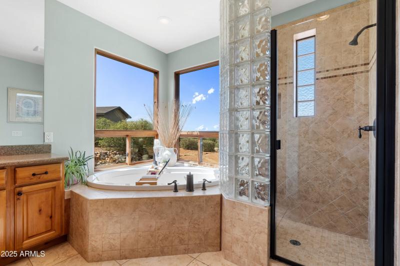 029_Primary Bathroom