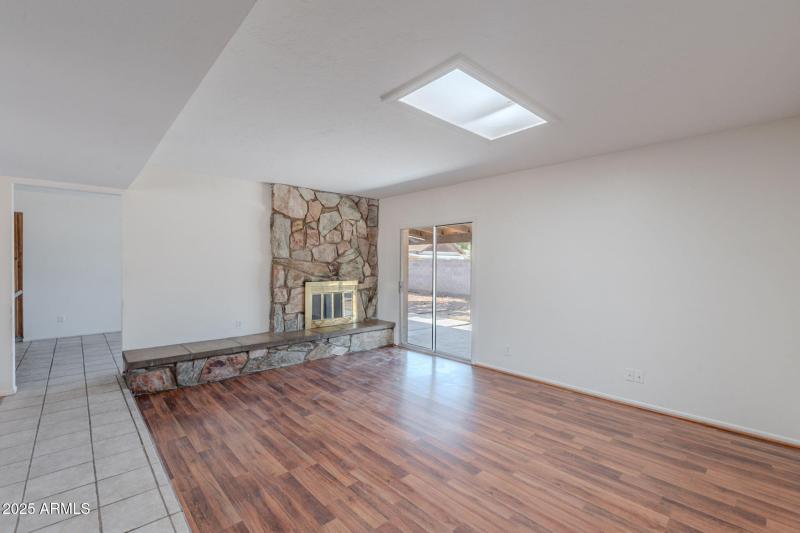 9-web-or-mls-Isabella-10