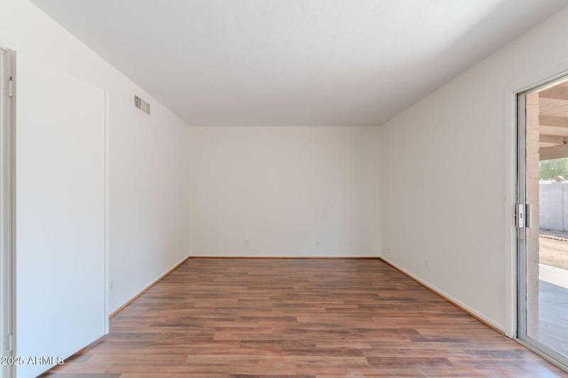 32-web-or-mls-Isabella-33