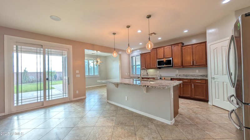 Kitchen (2)