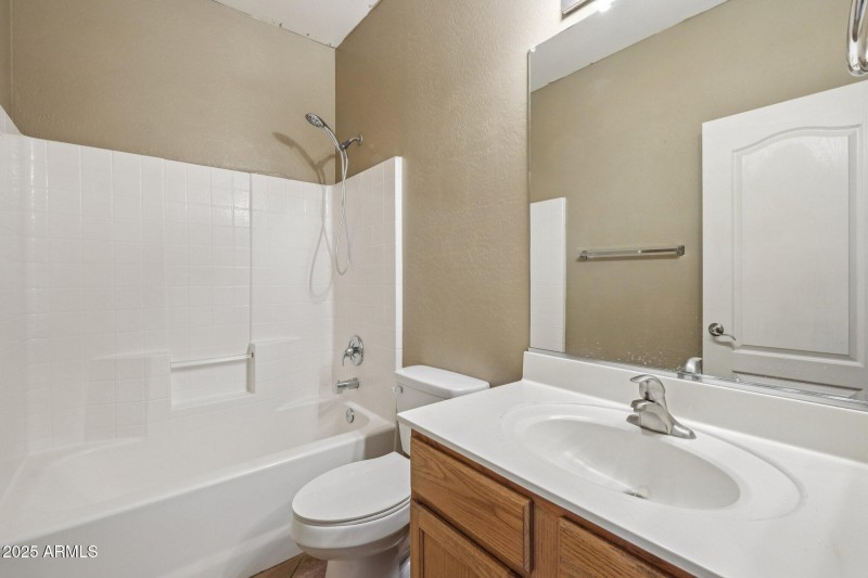 20 Full bath dn