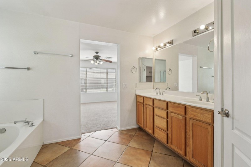 34 Main Bath 2