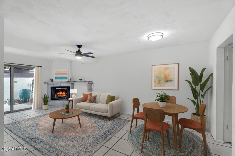 1138 E KALER DR, Phoenix