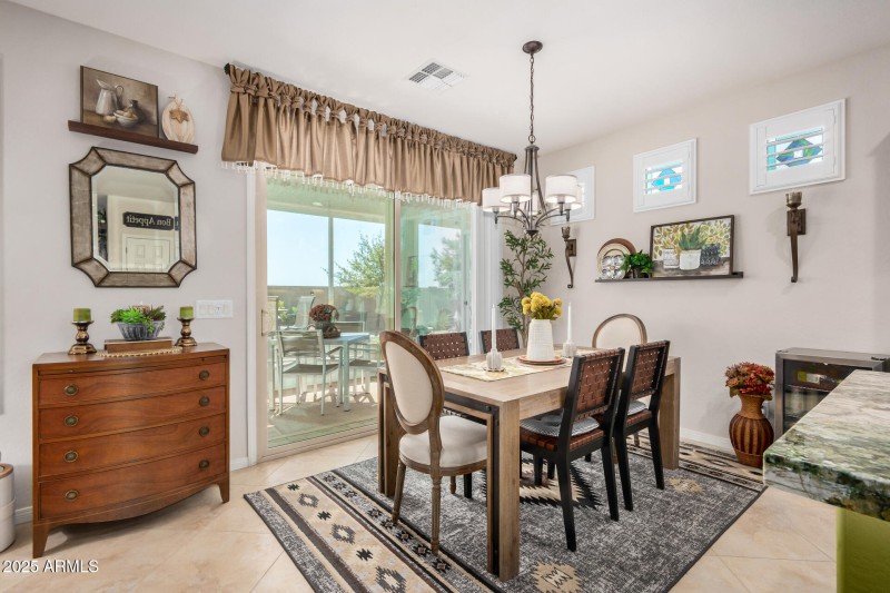 Cedarwood_Dining Area