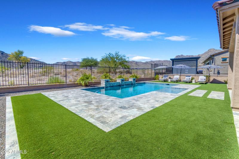 Mountains, Golf Course & Pool