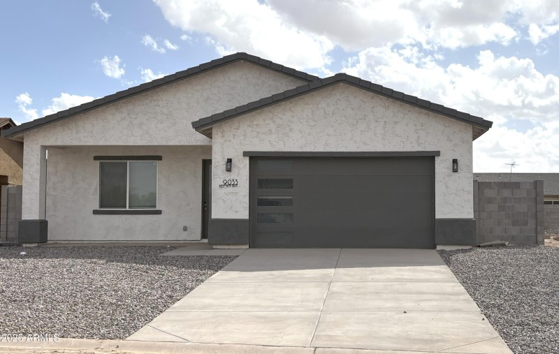 Picture of front of Troy