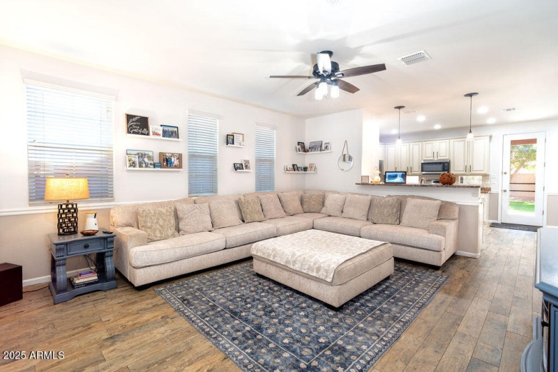 7511EOsageAveMesaAZ85212-3-3