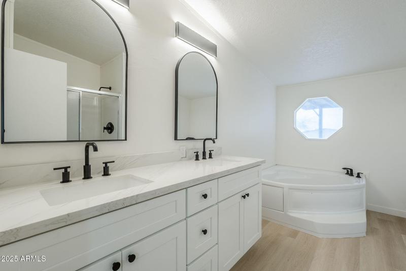 Primary En Suite