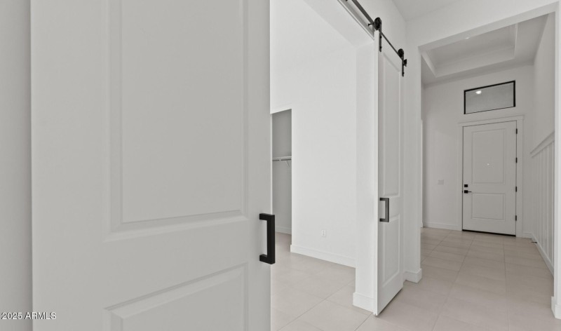 FSVV Lot #45 Entryway (Large)