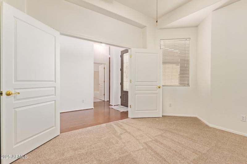 Den/Office/4th Bedroom