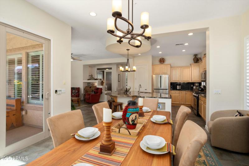 CASUAL OR FORMAL DINING