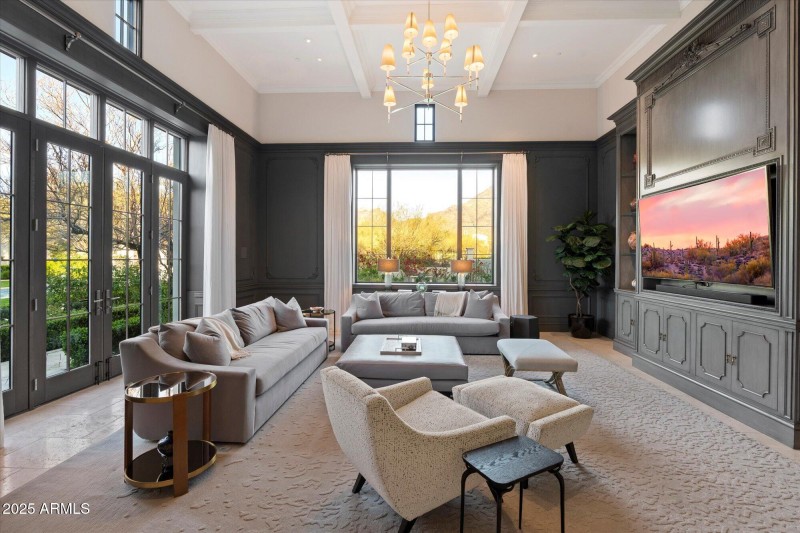 127-New - Living Room