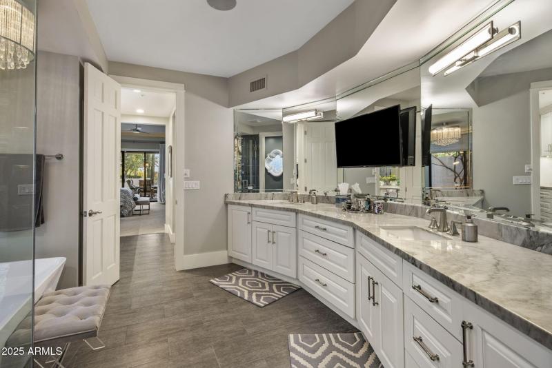 55-web-or-mls-D46A7984