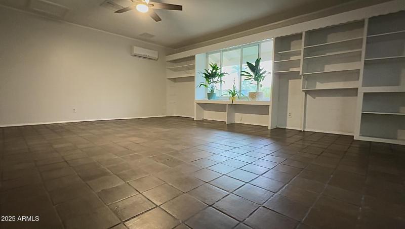 bonus room/ studio