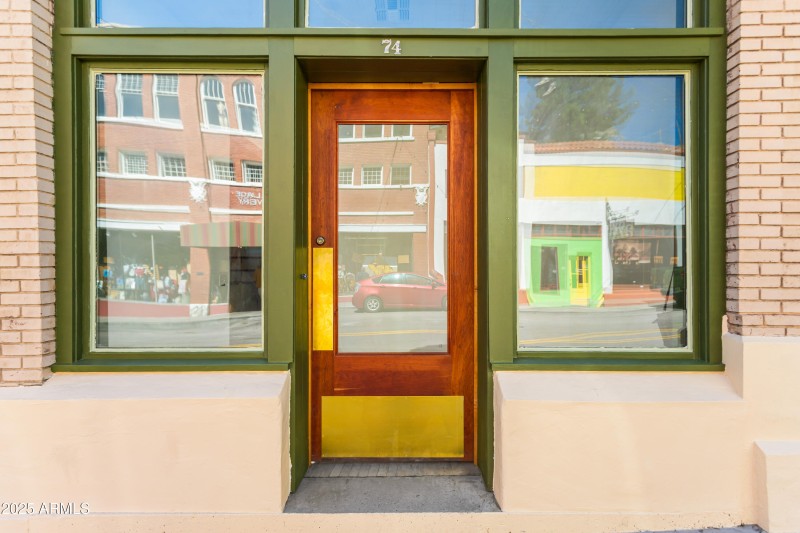 Entry to 72-74 Main