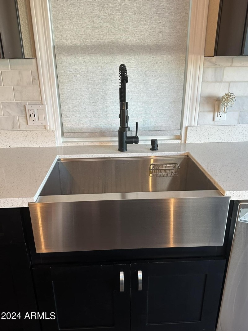072 Farm sink