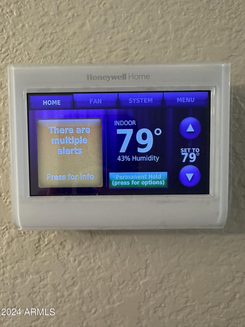 072 THERMOSTAT