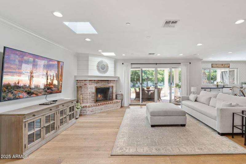 Great Room w Access to Covered Patio