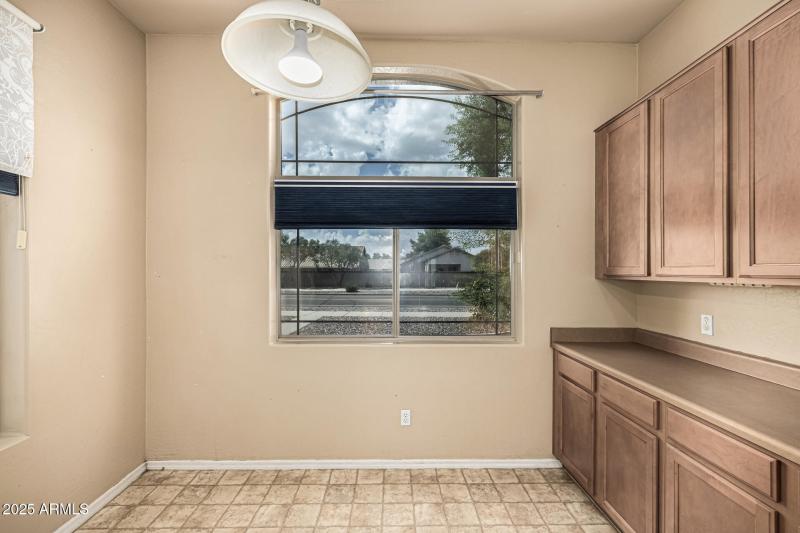 Eat-In Kitchen