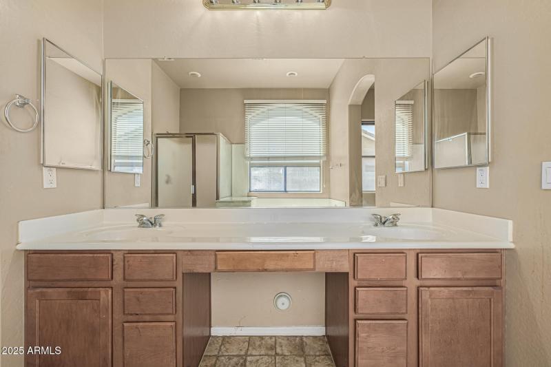 Dual Sinks