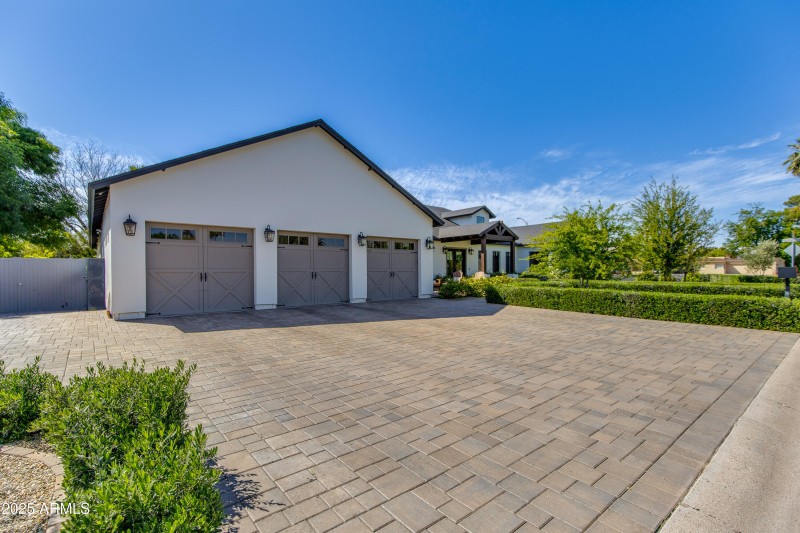 3 car garage