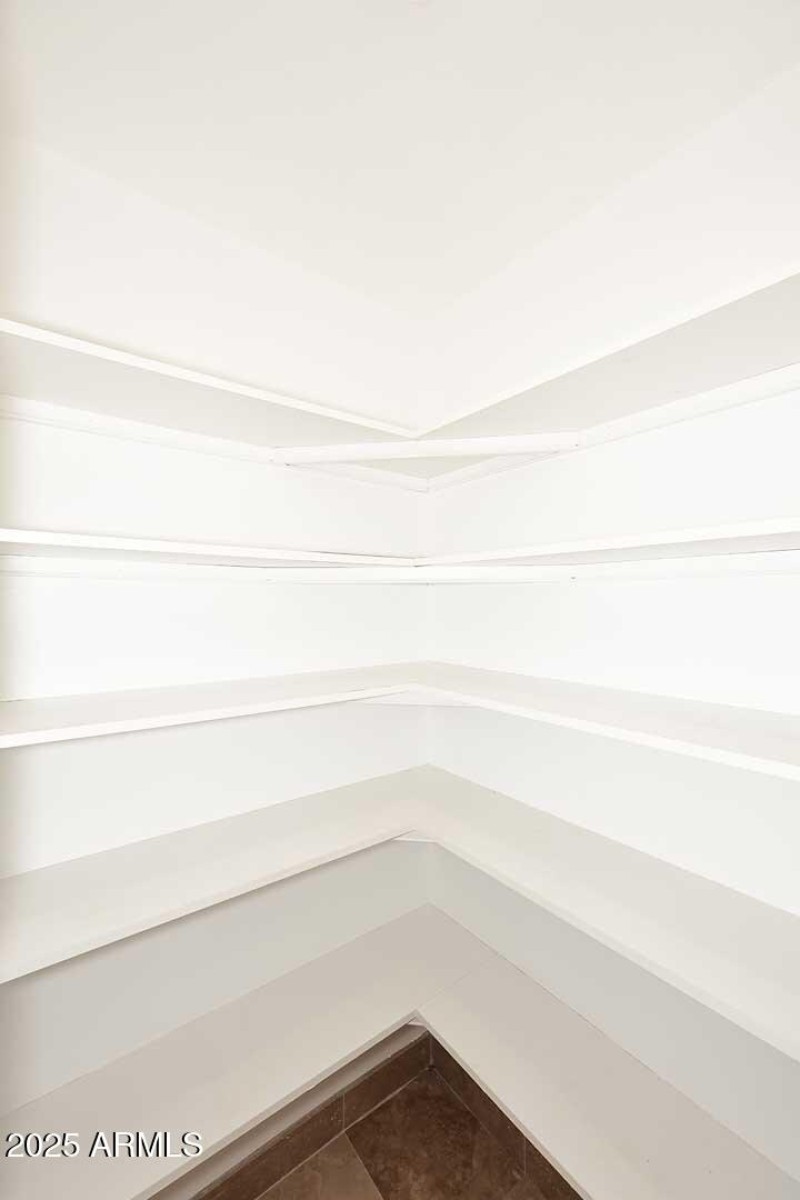 Kitchen-Pantry