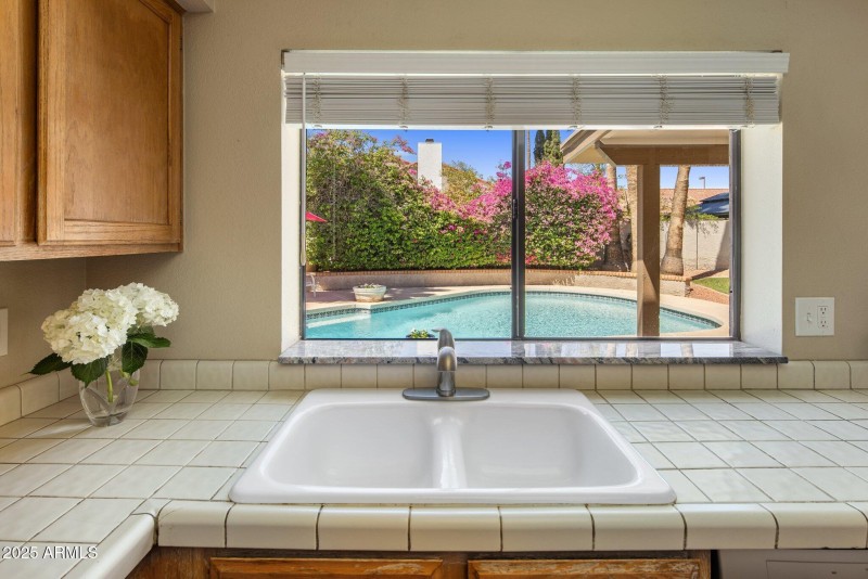 7-web-or-mls-D46A4576 copy