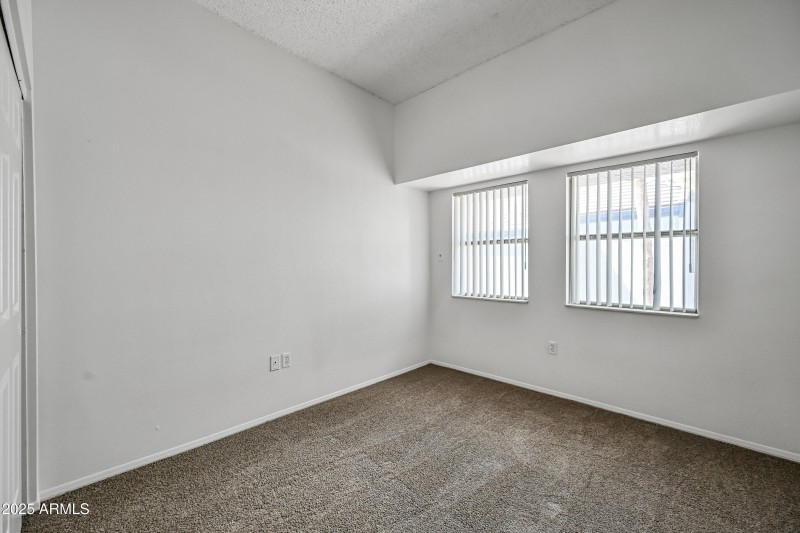 23-1331WBR219-ocupix