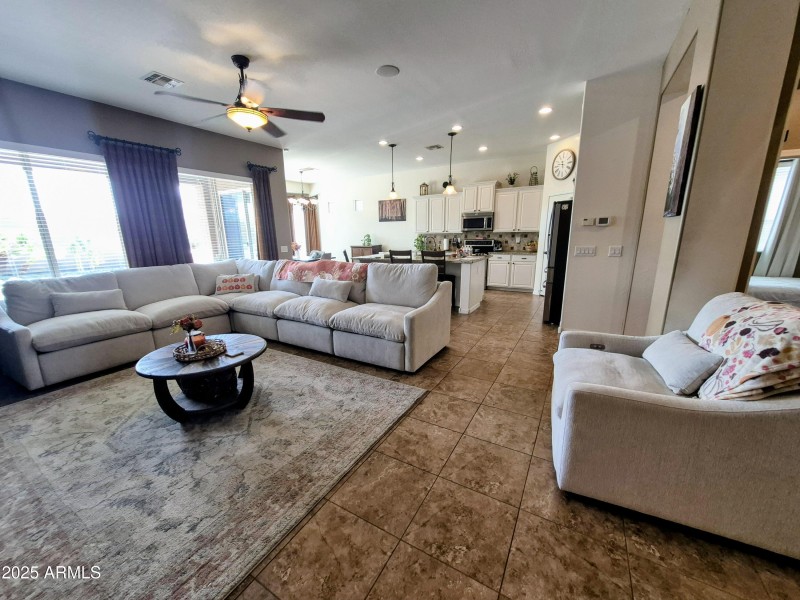 5a1fcb97-91b0-4d96-b5fc-6a34df5b9533~1