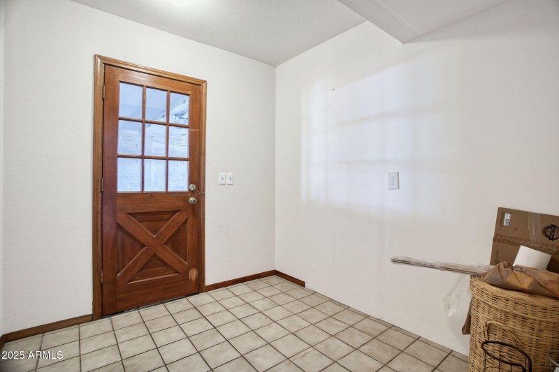 5406 W Caron St Glendale - 265