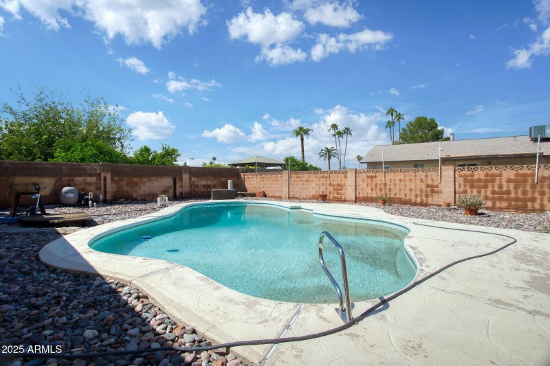 5406 W Caron St Glendale - 321_4